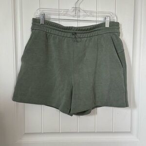 Lululemon Women's Green Casual  Athletic Shorts